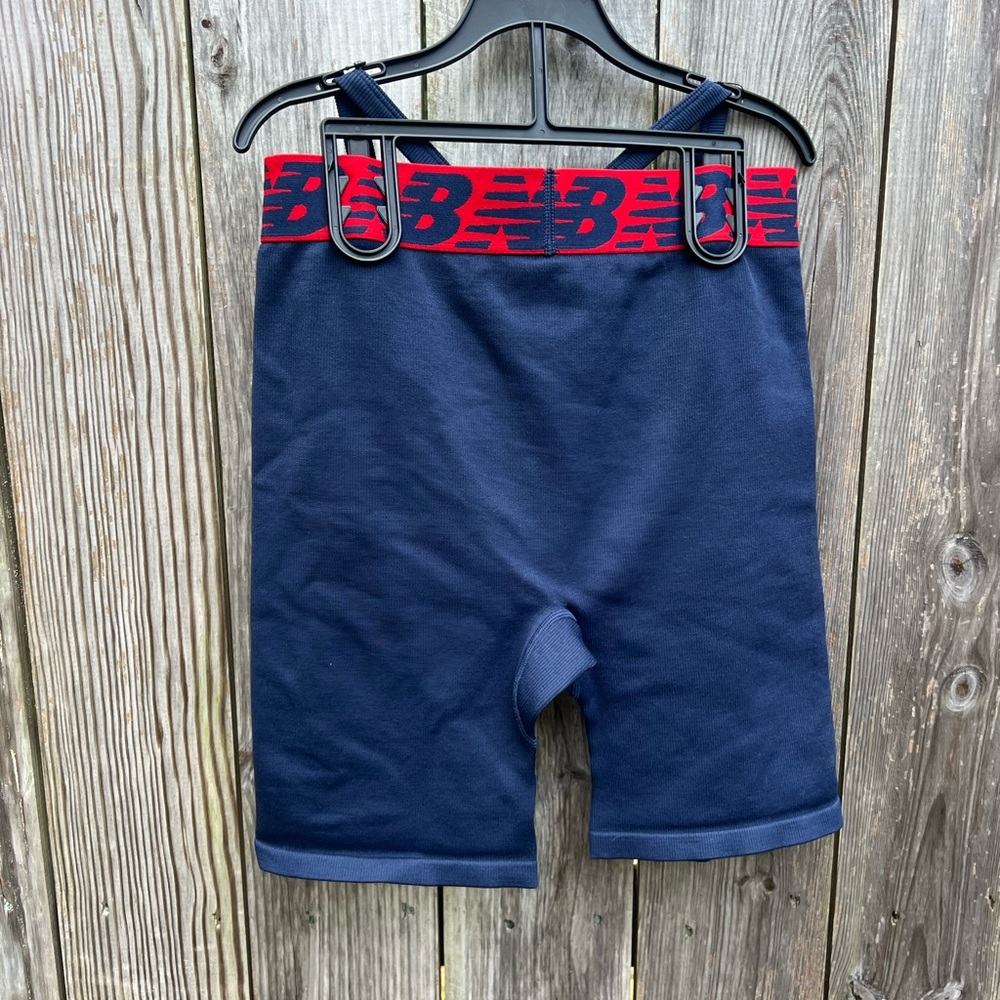 NEW BALANCE Blue Red Sports Bra Bike Short Set Womens Medium NWT NEW - Picture 8 of 10